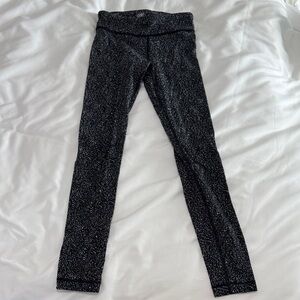 Athleta Black & White Printed Chit Chat Tight